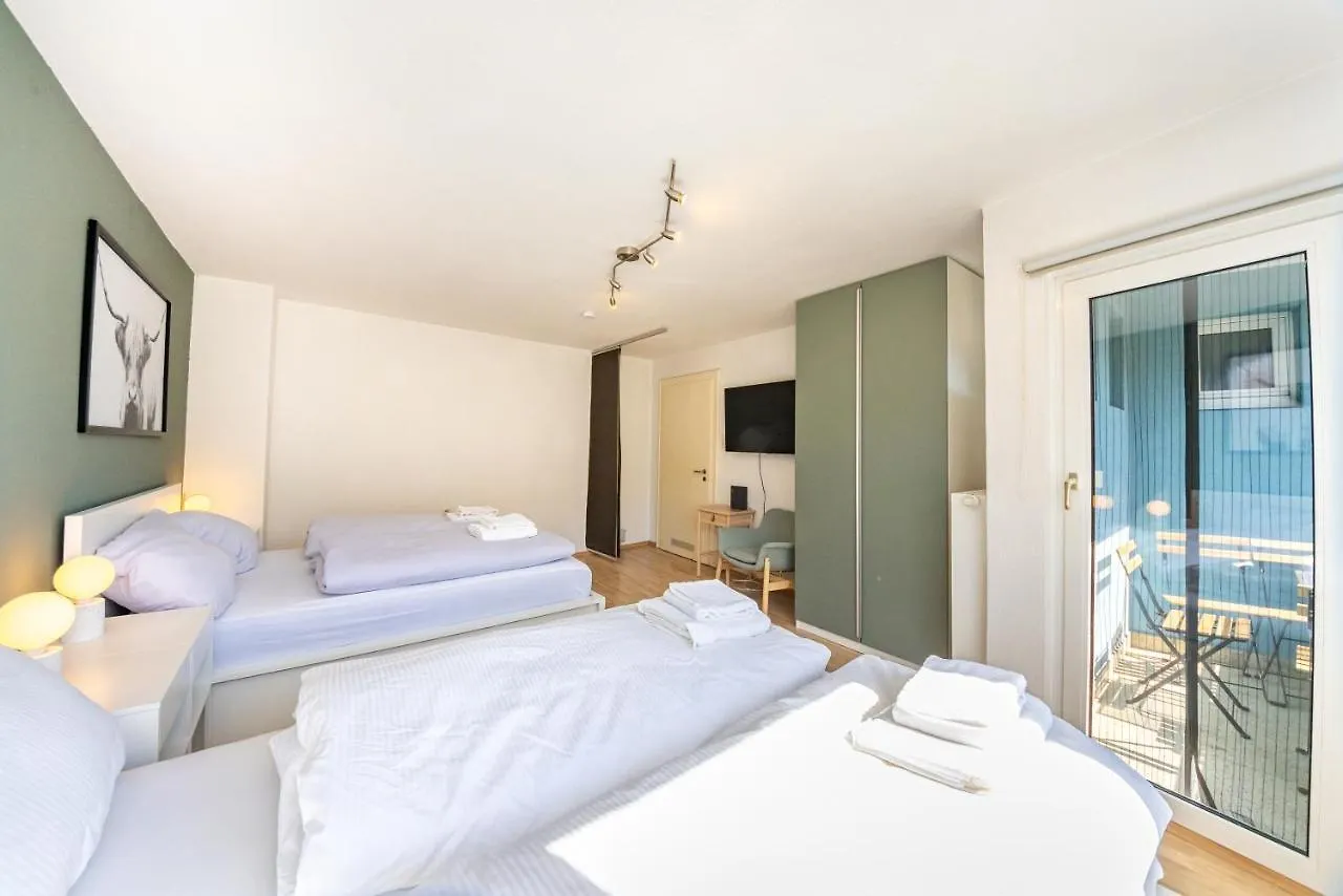 Apartment Mit Balkon Und Festungsblick Wurzburg Germany
