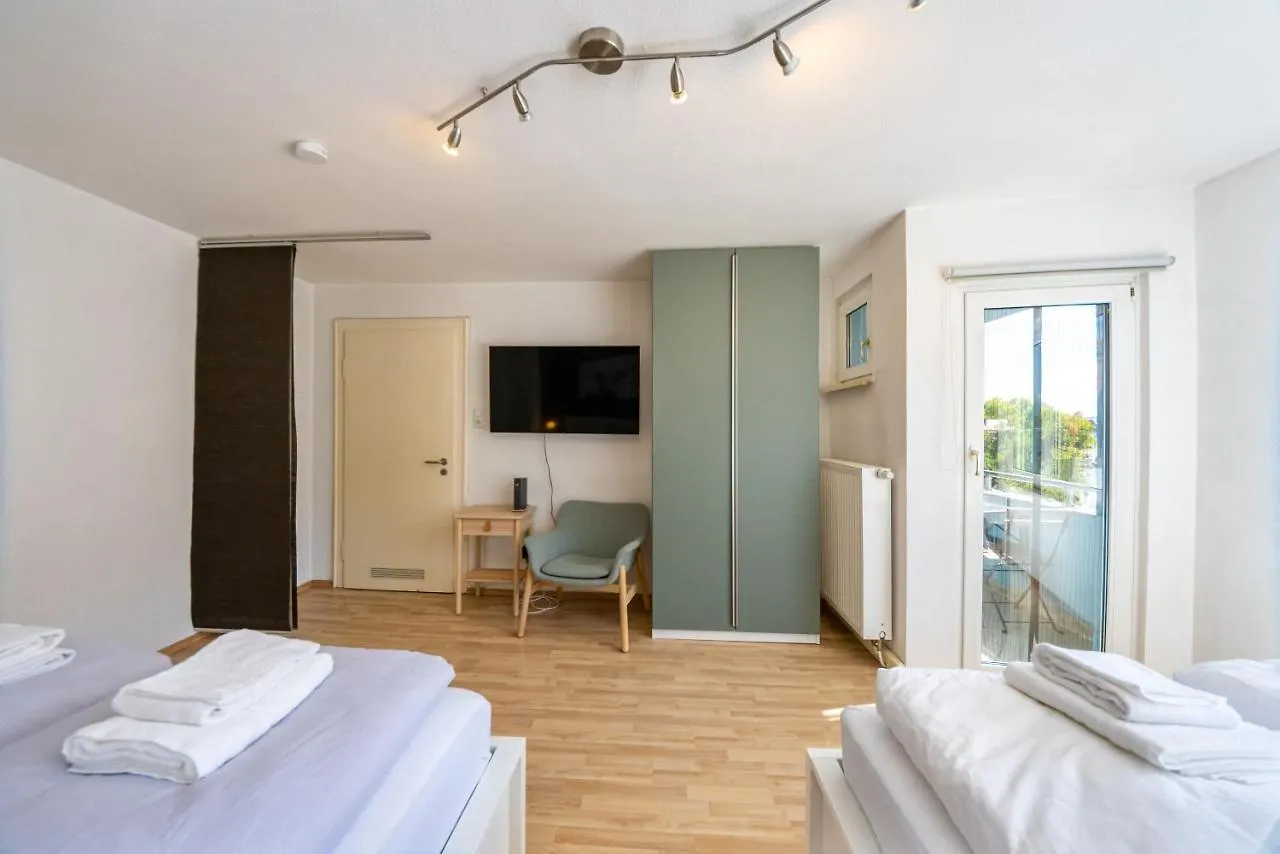 Apartment Mit Balkon Und Festungsblick Wurzburg